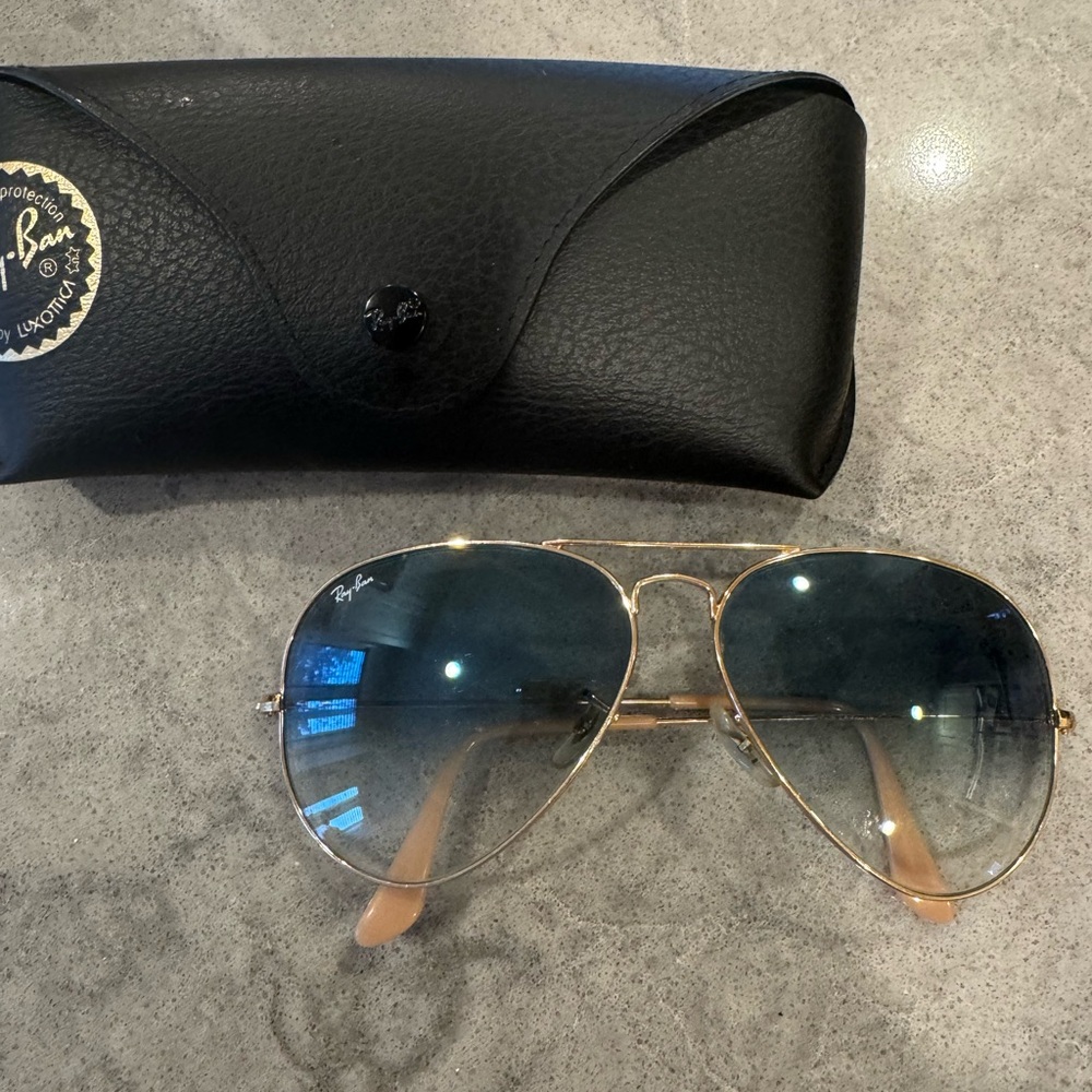 Ray Ban unisex aviator gradient / gold blue with case
